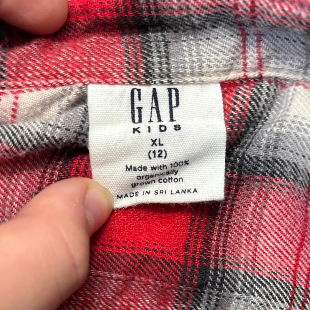 GAP Red White Black Plaid Flannel Shirt